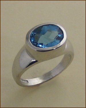 14k Swiss Blue Topaz Ring 200-2126