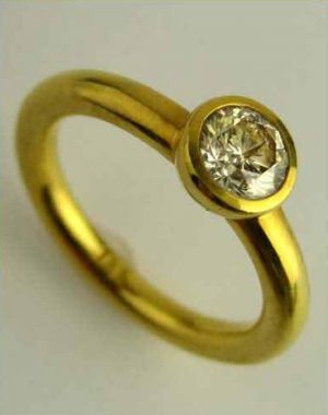 18k Champagne Diamond Ring